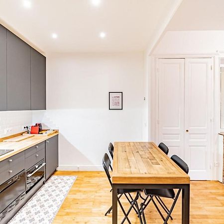 Aapartment With Character Parquet Flooring Fireplace - Charpennes Villeurbanne Exterior photo